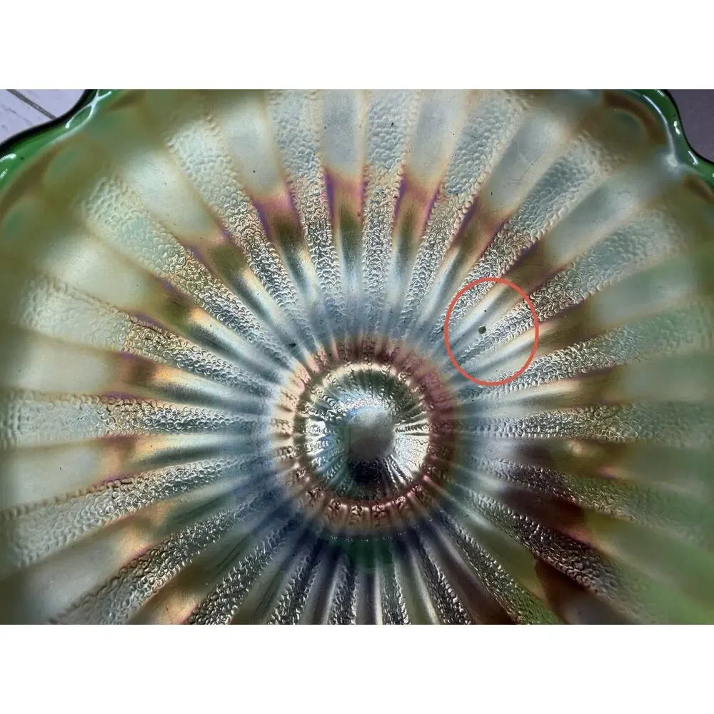 Vintage Fenton Green Carnival Glass Rays SCALLOP EDGE BOWL Trinket Dish